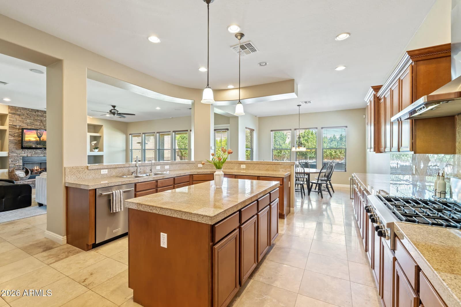2321 W VIA PERUGIA, Phoenix, AZ 85086 — photo 16 of 58