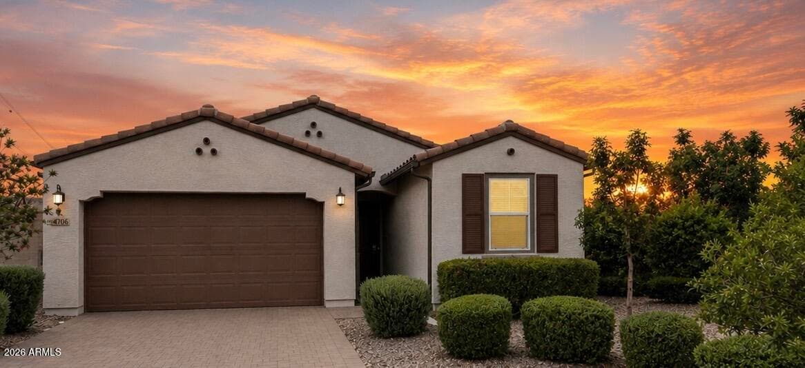 4706 S 127th Drive, Avondale, AZ 85323 — photo 2 of 35