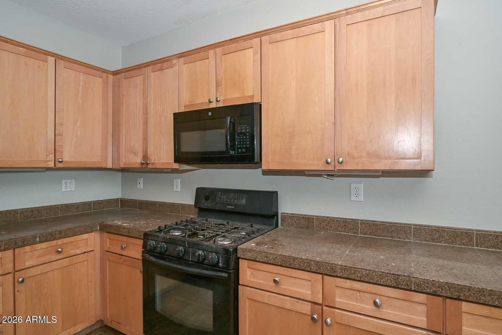 2243 W FIRETHORN Way, Anthem, AZ 85086 — photo 7 of 42