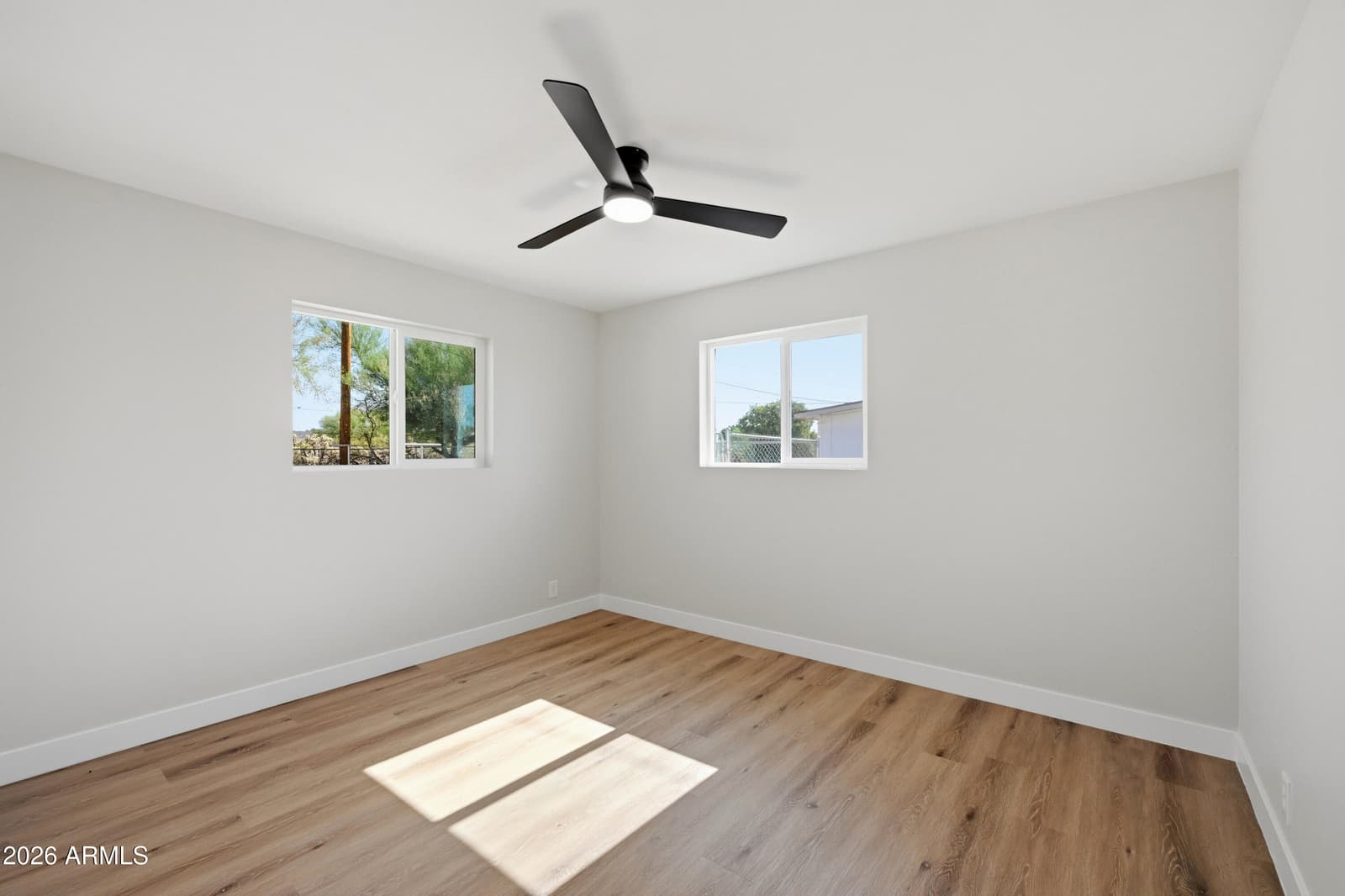 5502 E COLBY Street, Mesa, AZ 85205 — photo 10 of 27