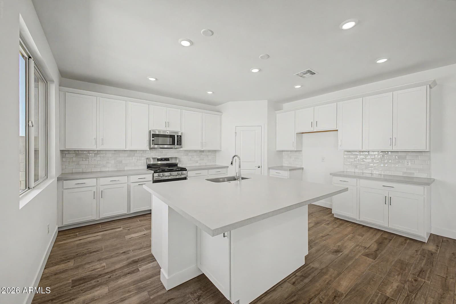 30132 W PALO BREA Way, Buckeye, AZ 85396 — photo 13 of 41