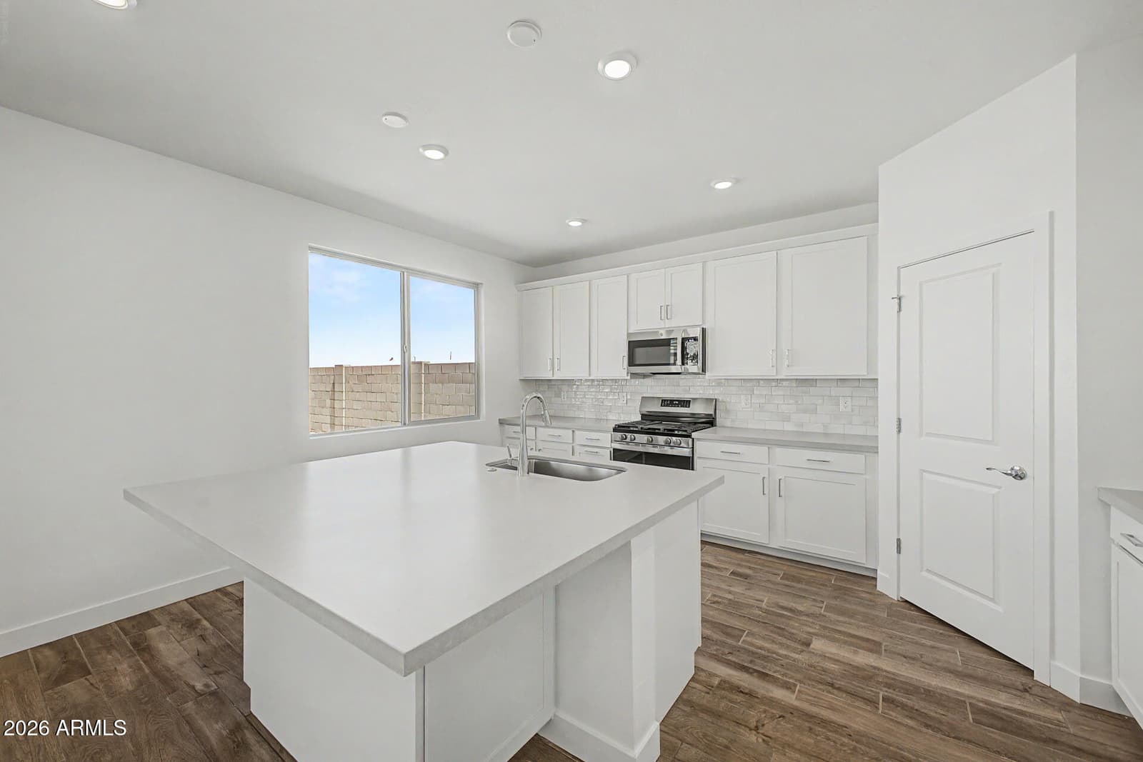 30132 W PALO BREA Way, Buckeye, AZ 85396 — photo 14 of 41