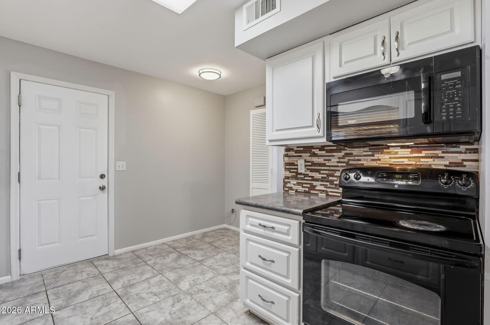 10847 N 108th Drive, Sun City, AZ 85351 — photo 5 of 47