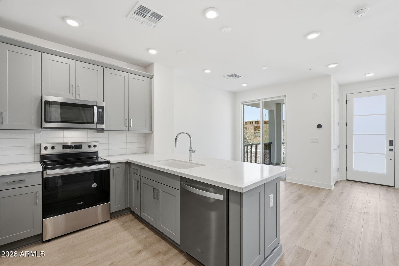 2121 W SONORAN DESERT Drive 156, Phoenix, AZ 85085 — photo 25 of 36