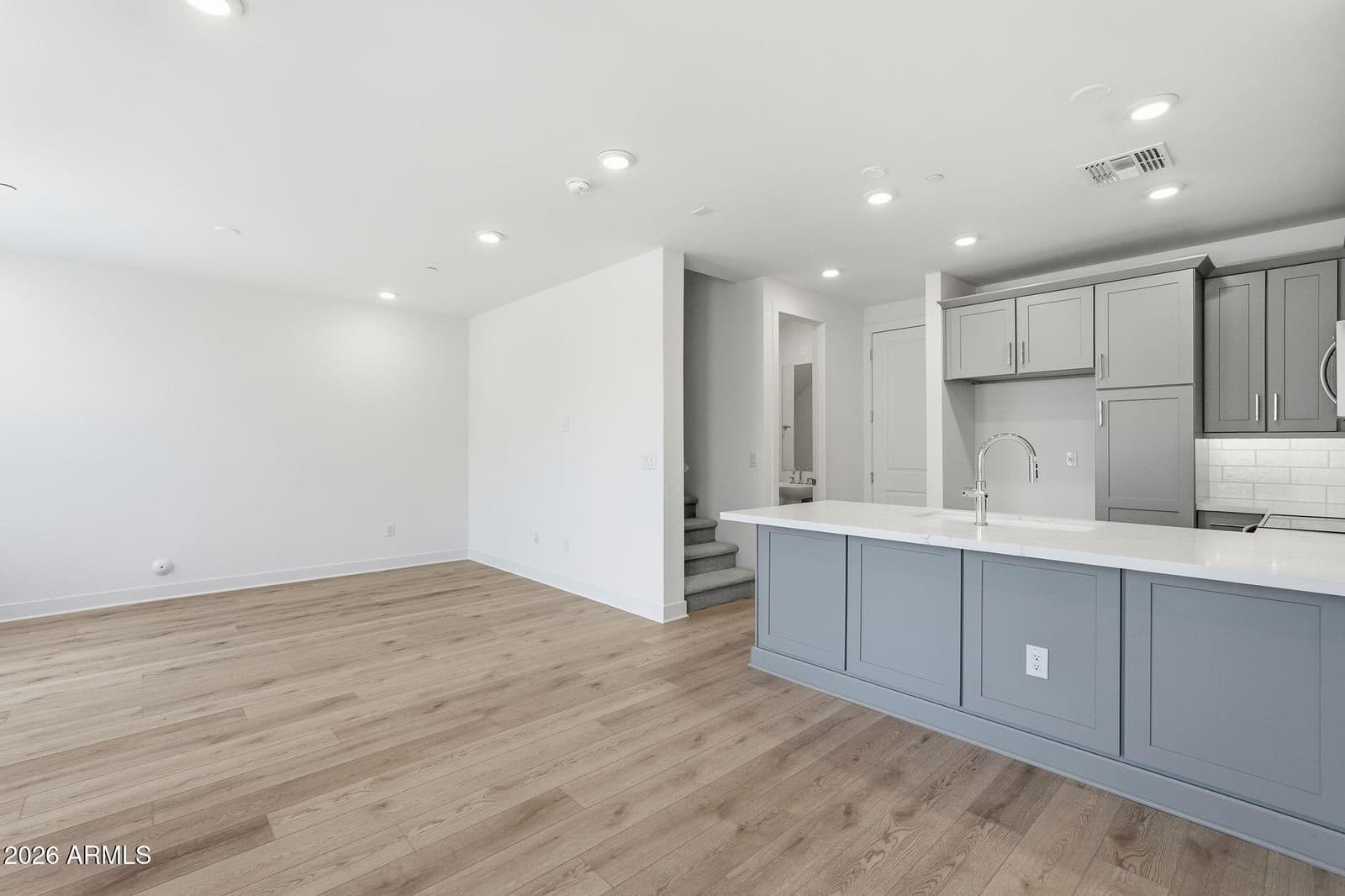 2121 W SONORAN DESERT Drive 159, Phoenix, AZ 85085 — photo 17 of 34