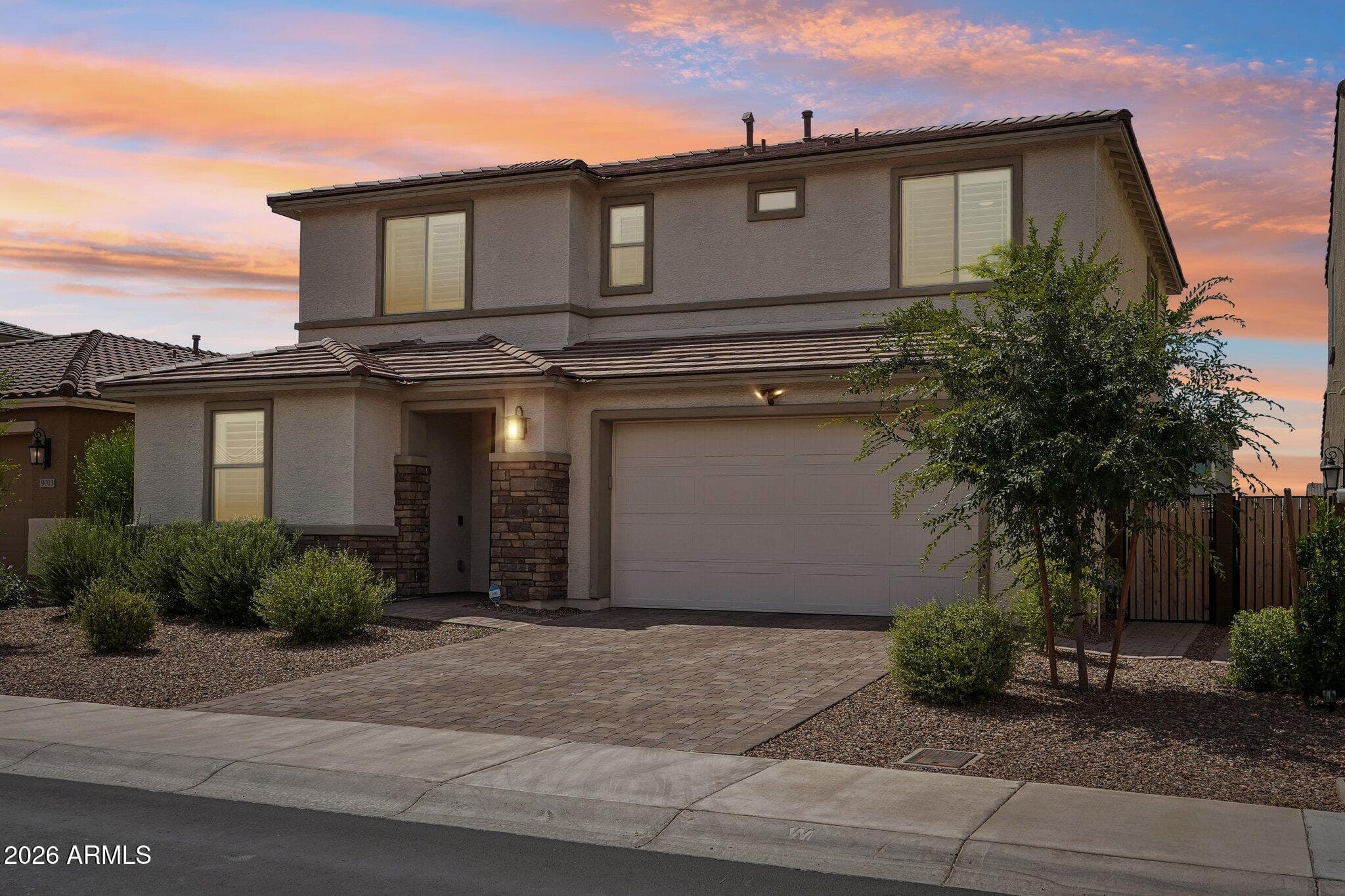 9019 W Denton Lane, Glendale, AZ 85305