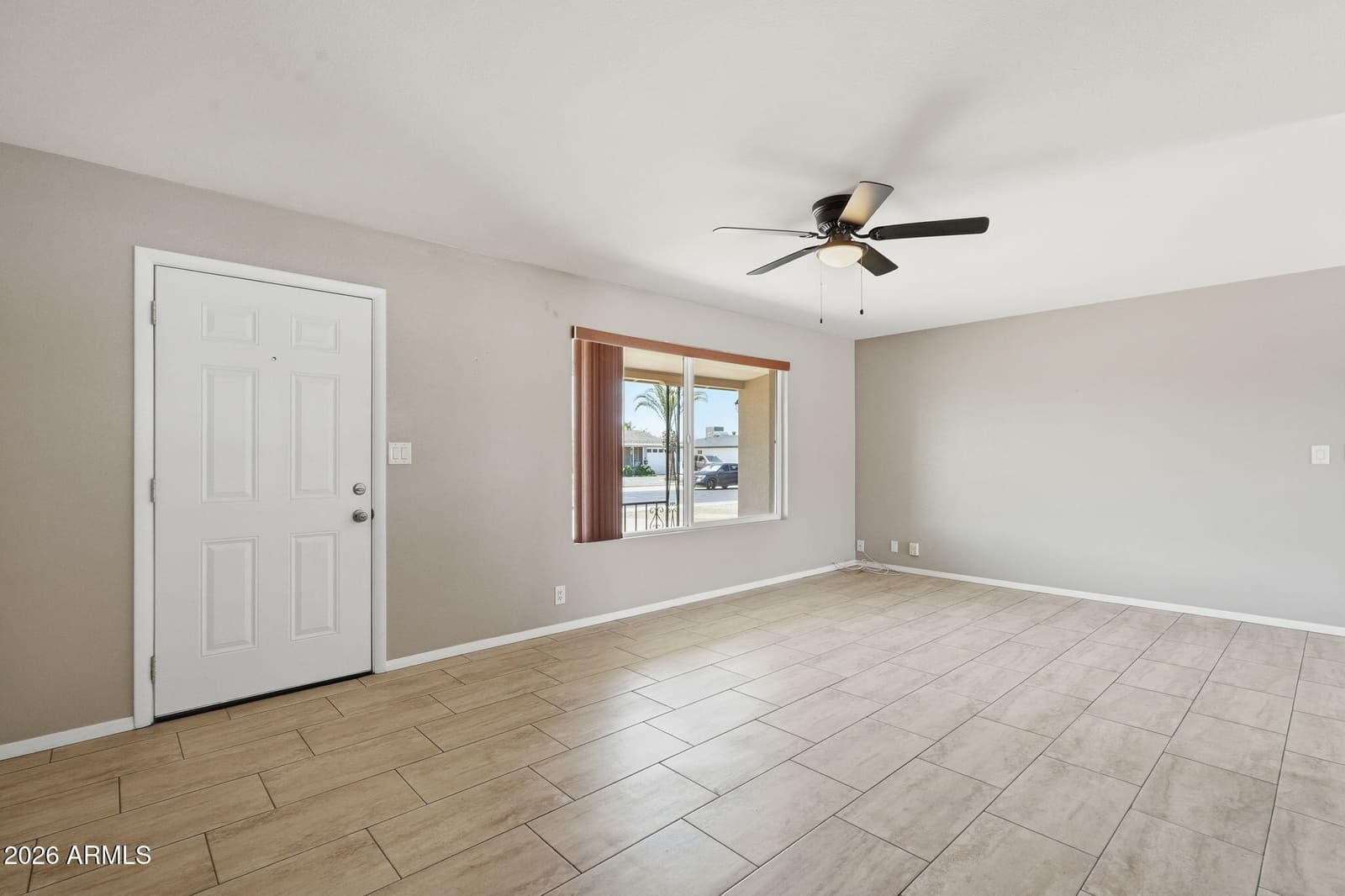 5446 E Dallas Street, Mesa, AZ 85205 — photo 5 of 37