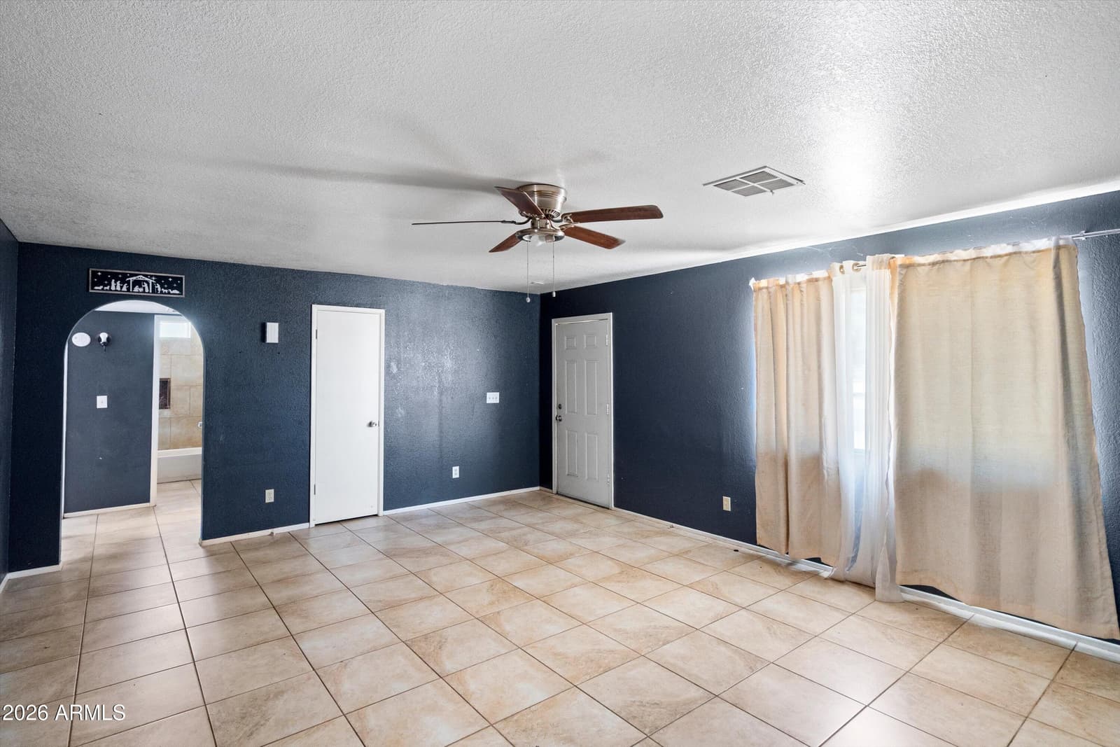 21701 W Griffin Avenue, Wittmann, AZ 85361 — photo 7 of 23