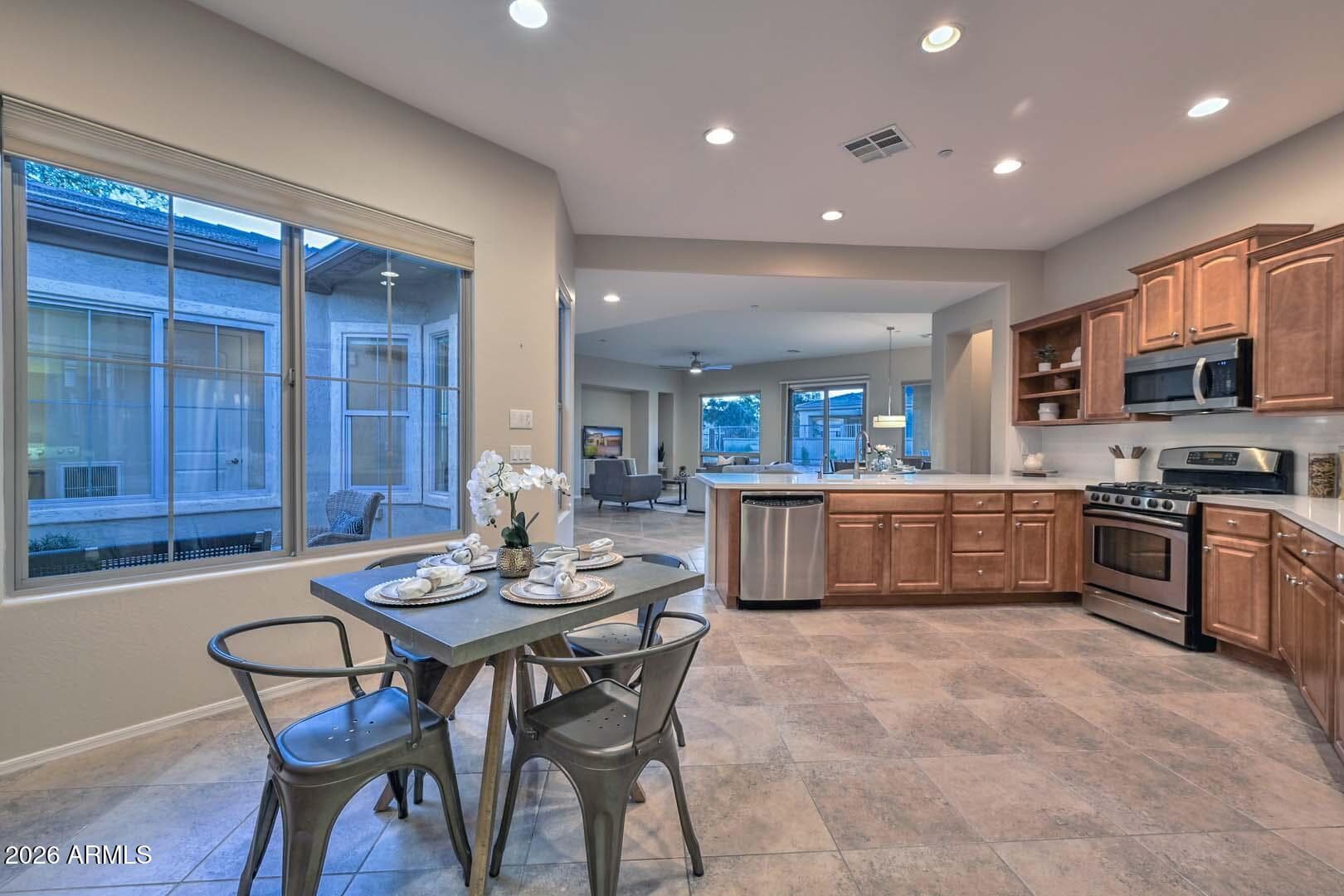 12830 W JASMINE Trail, Peoria, AZ 85383 — photo 9 of 31