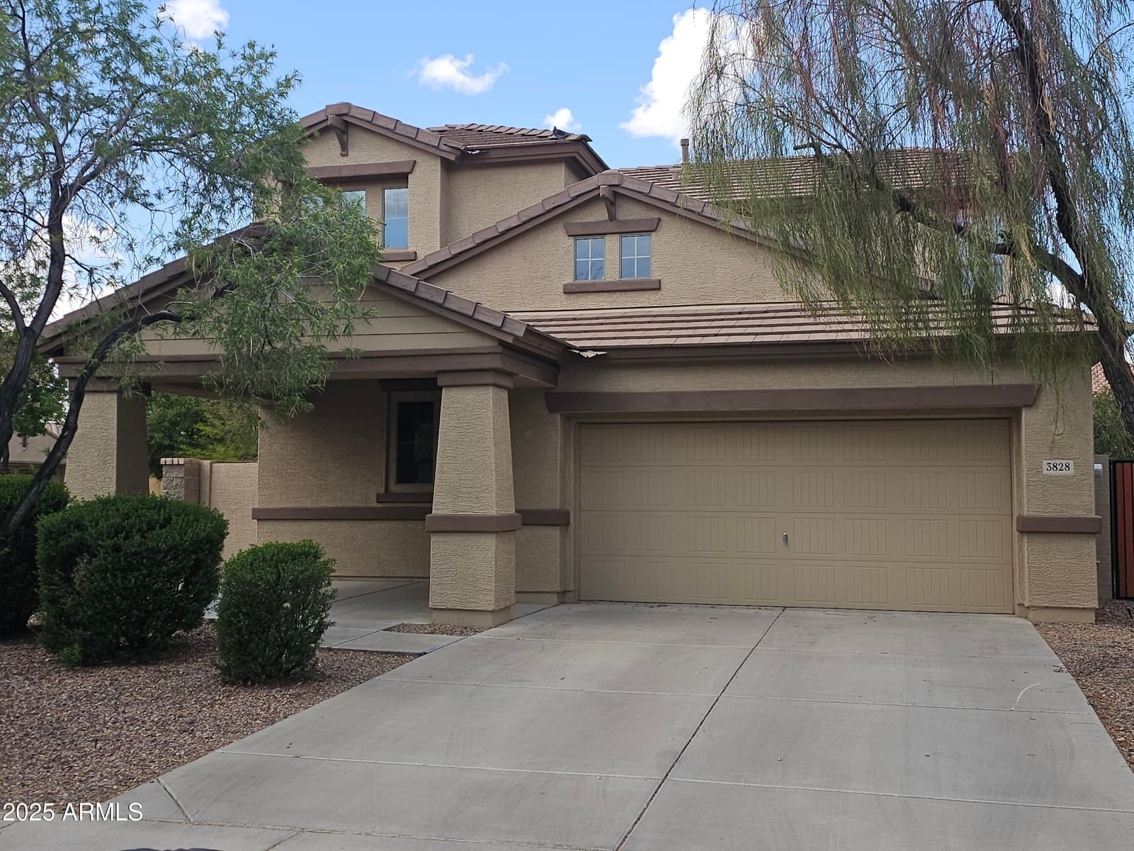 3828 S VINEYARD Avenue, Gilbert, AZ 85297 — photo 2 of 22