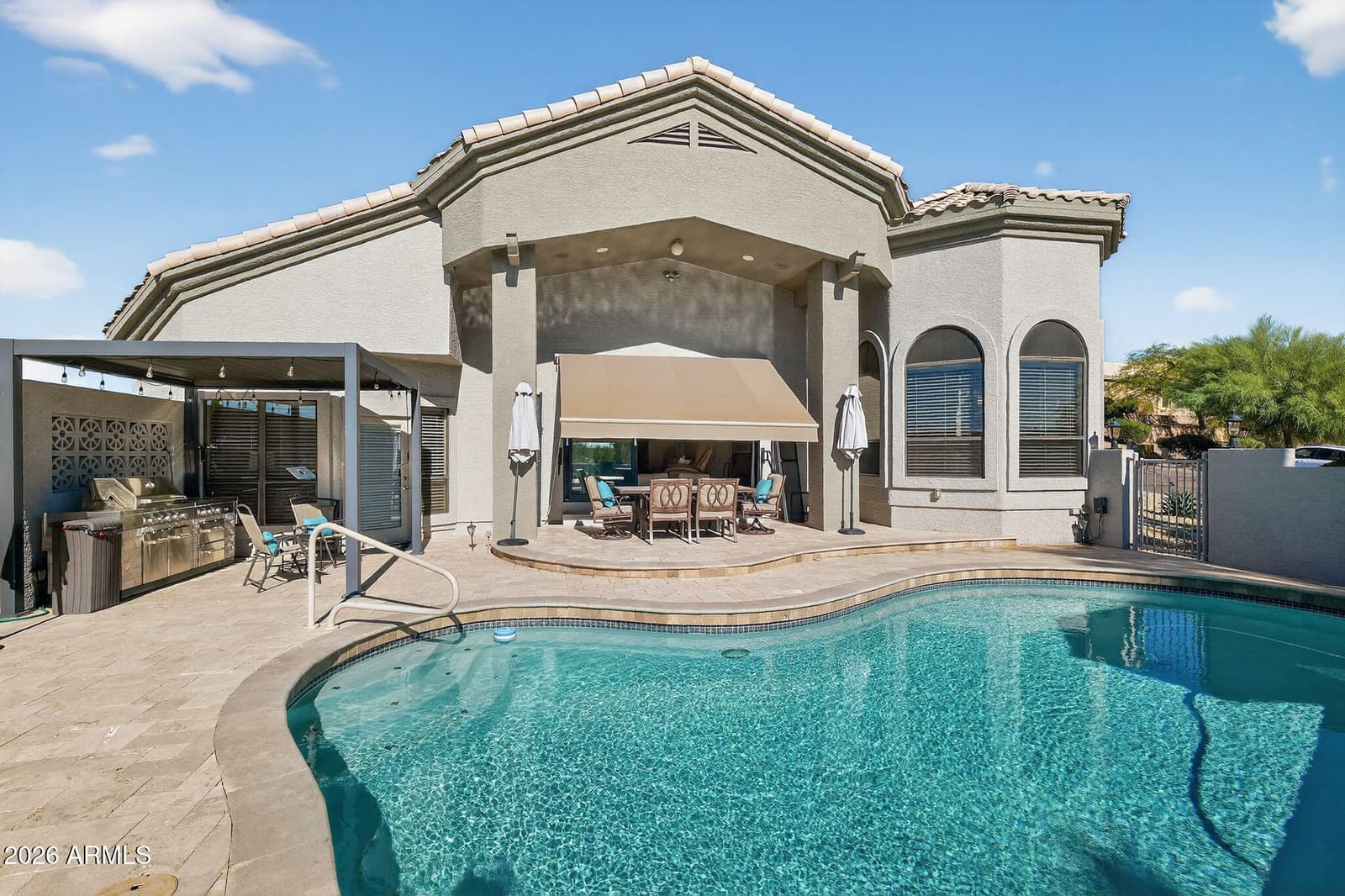 11050 N GARLAND Circle, Fountain Hills, AZ 85268 — photo 6 of 36