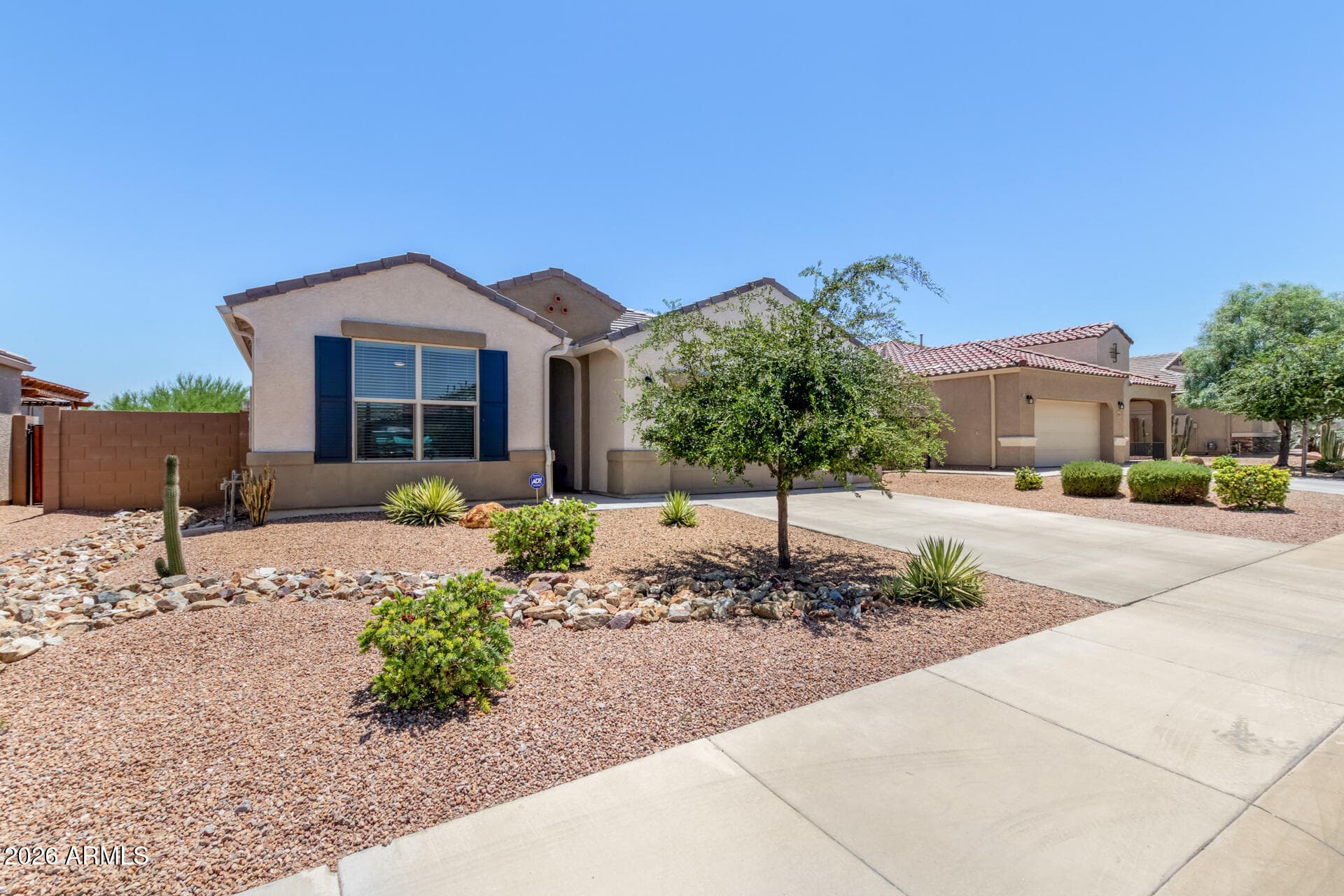 13523 W BRILES Road, Peoria, AZ 85383 — photo 5 of 49