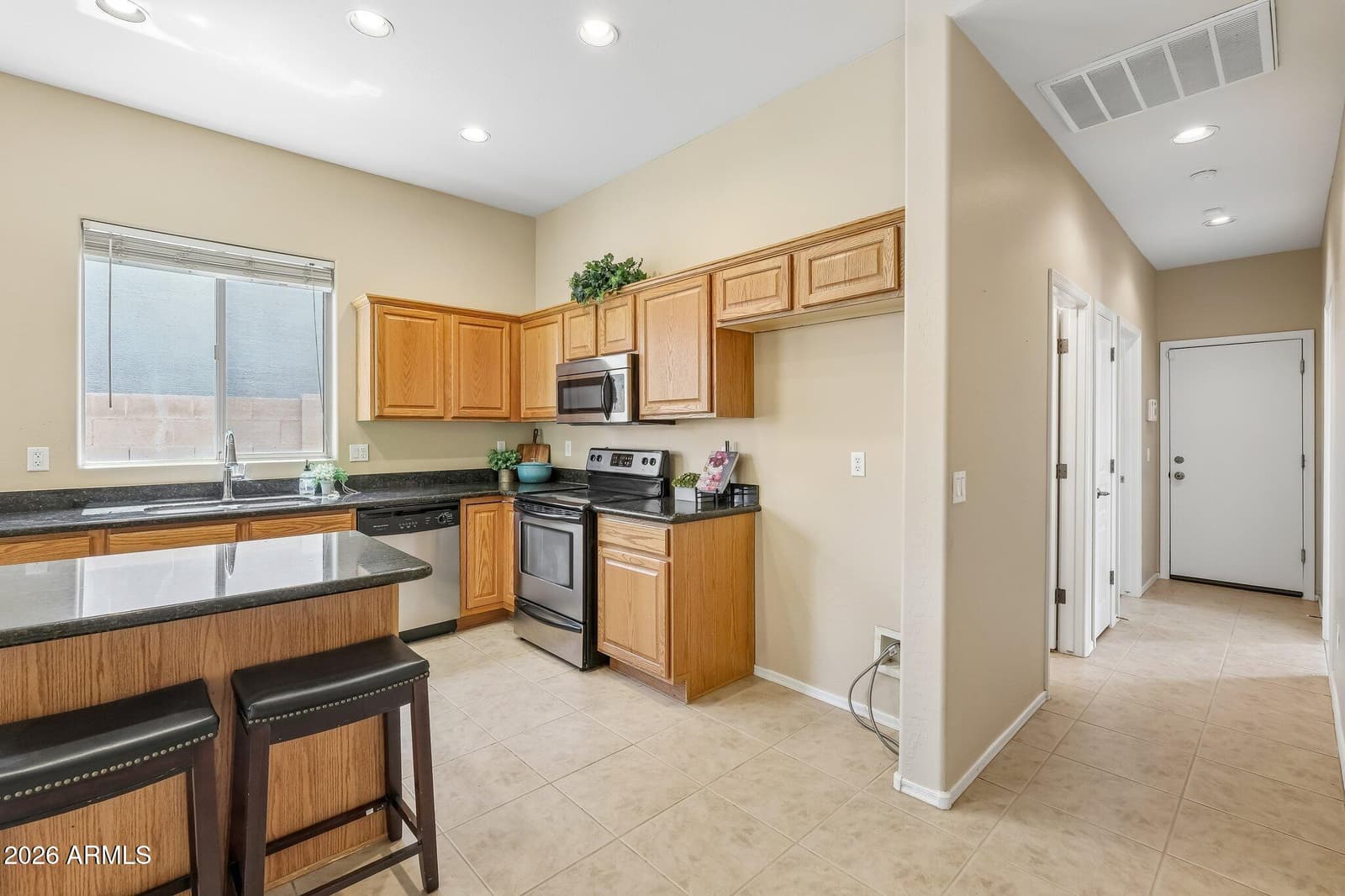 3349 W MONTELLO Road, Phoenix, AZ 85086 — photo 15 of 54