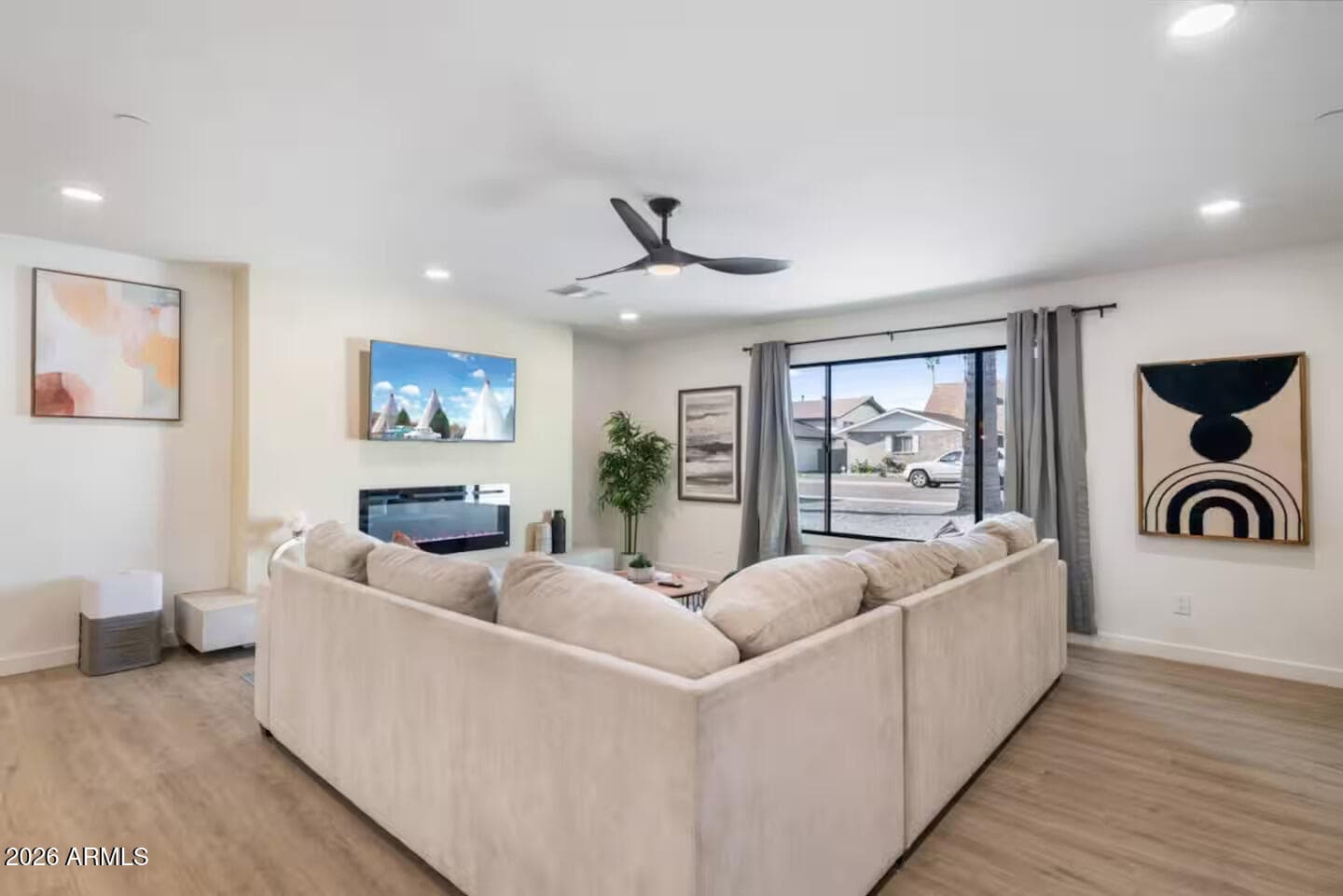 8425 E VALLEY VISTA Drive, Scottsdale, AZ 85250 — photo 3 of 40