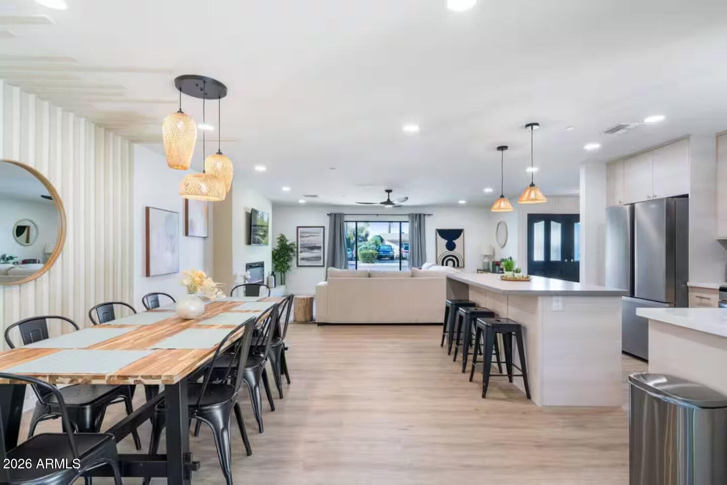 8425 E VALLEY VISTA Drive, Scottsdale, AZ 85250 — photo 6 of 40