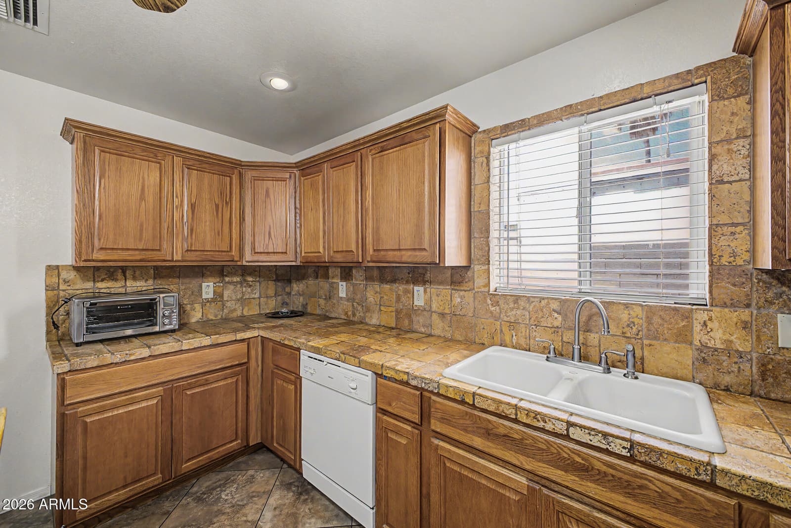 1564 S Royal Palm Road, Apache Junction, AZ 85119 — photo 8 of 28