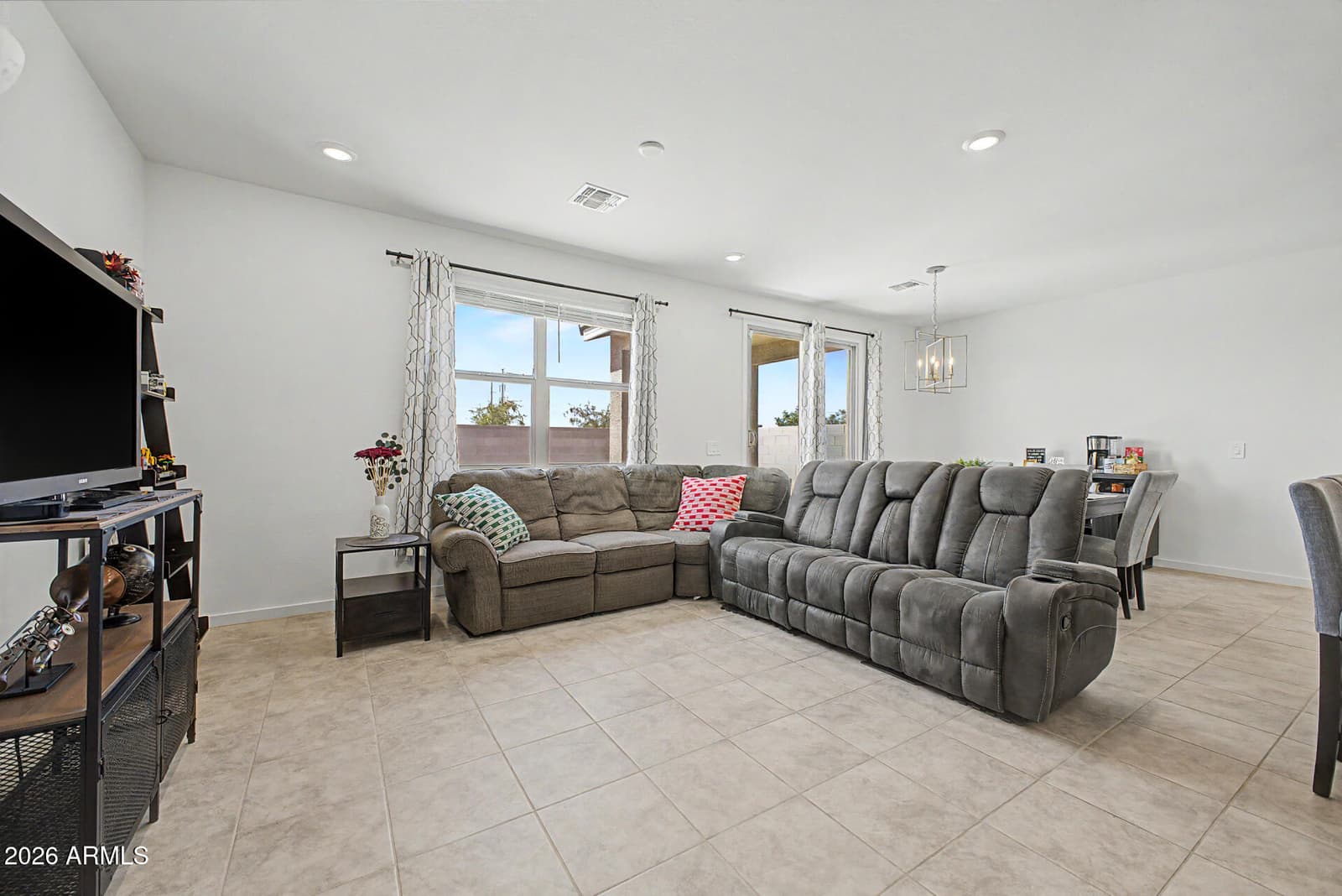 8832 W ALBENIZ Place, Tolleson, AZ 85353 — photo 9 of 38