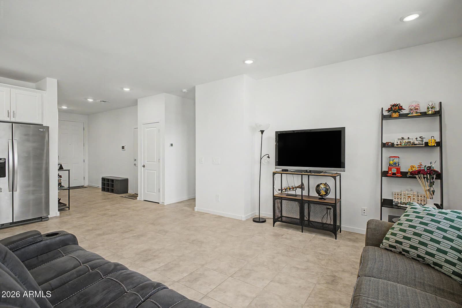 8832 W ALBENIZ Place, Tolleson, AZ 85353 — photo 10 of 38