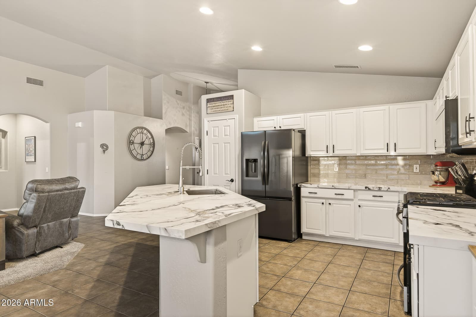 17542 W ROCK LEDGE Road, Goodyear, AZ 85338 — photo 10 of 65