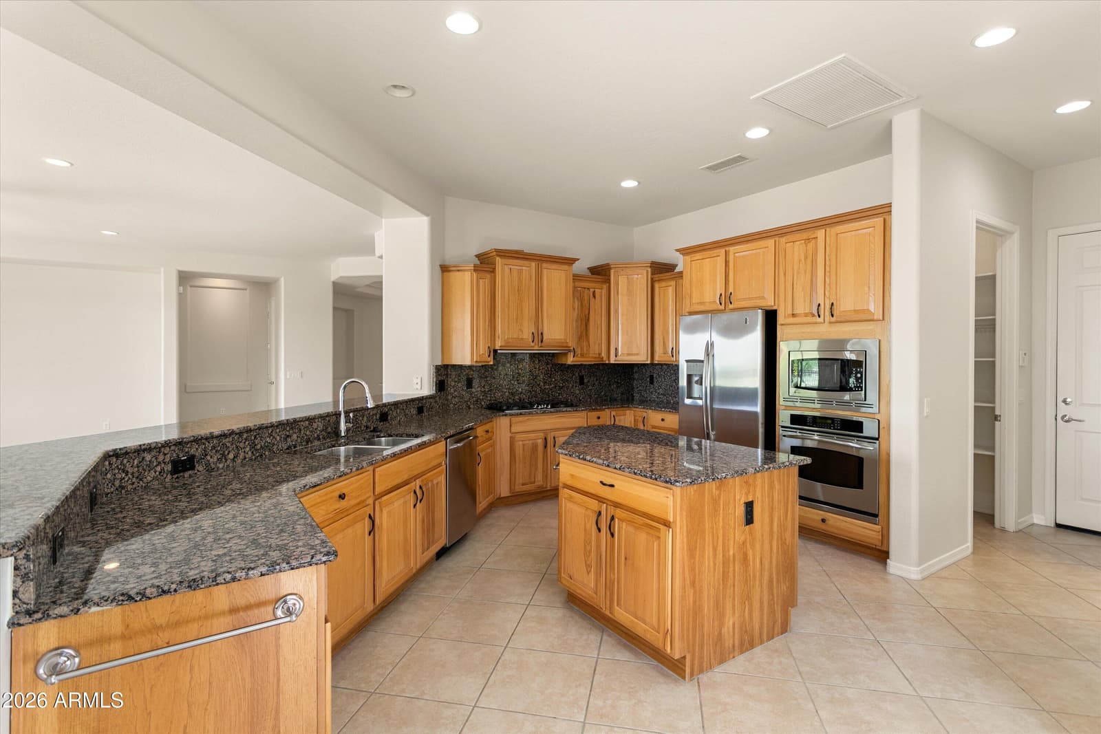 26400 W RUNION Lane, Buckeye, AZ 85396 — photo 13 of 49