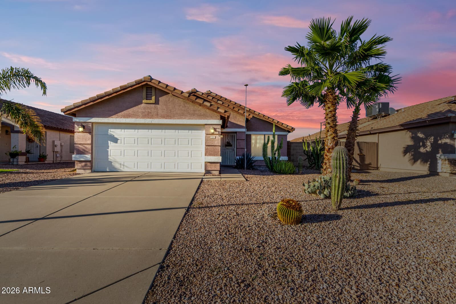 920 E PIMA Avenue, Apache Junction, AZ 85119 — photo 1 of 28