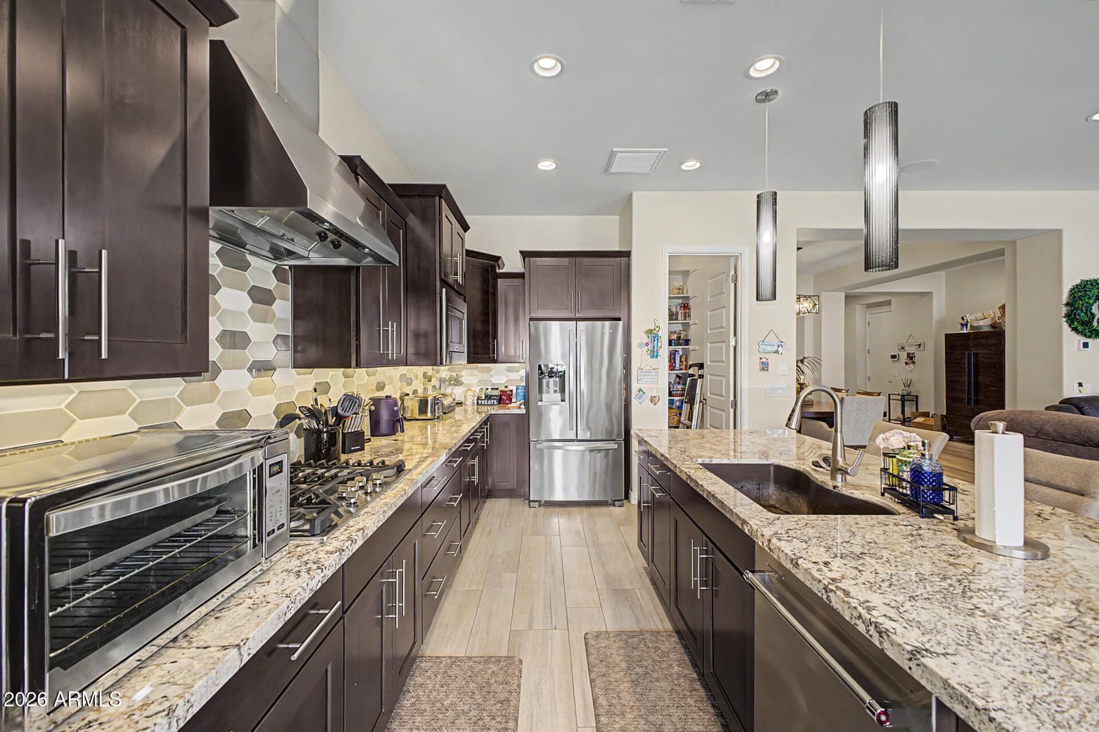 10236 W Bent Tree Drive, Peoria, AZ 85383 — photo 13 of 45