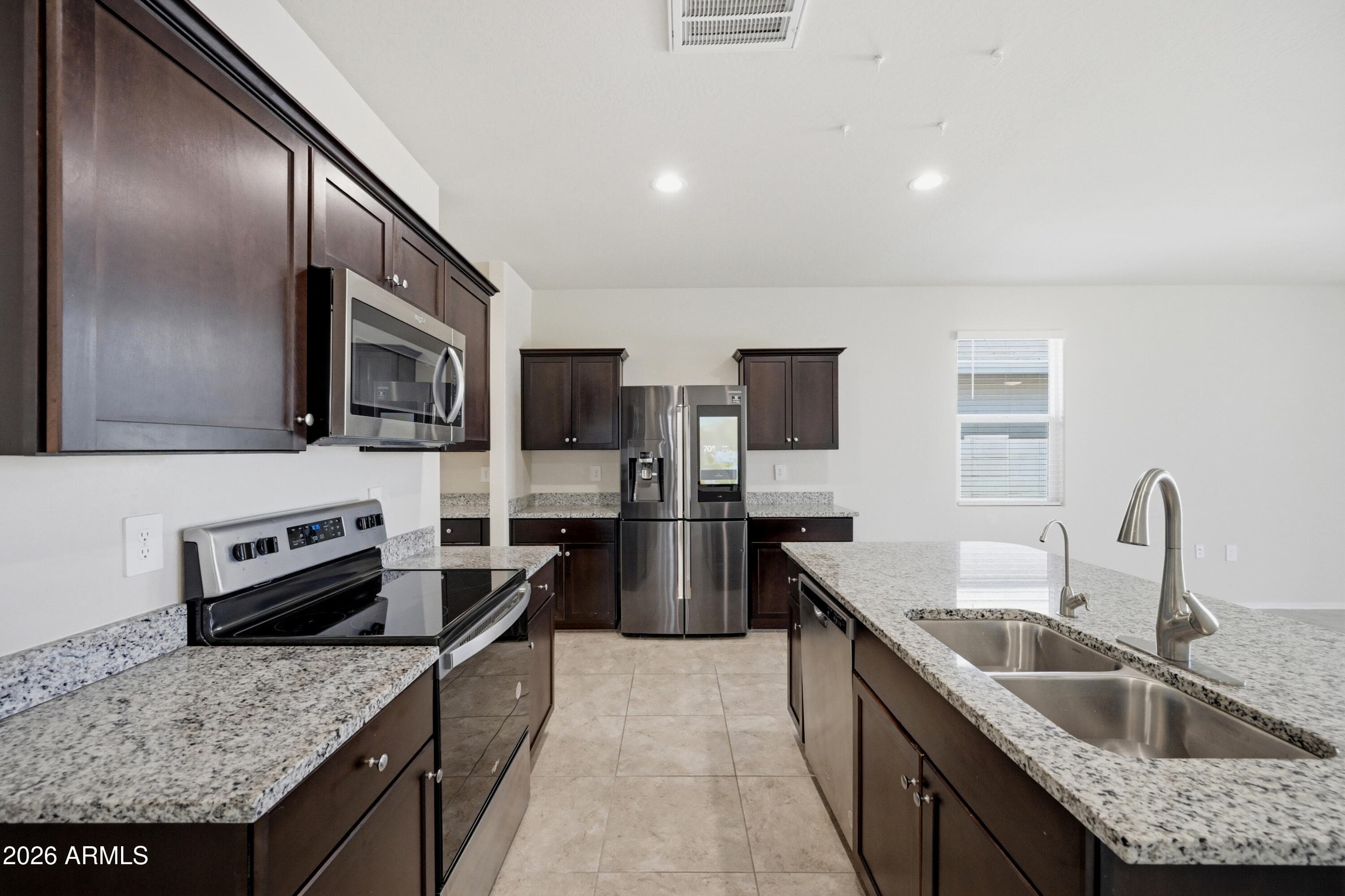 9370 E GRAPEFRUIT Drive, Florence, AZ 85132 — photo 5 of 36