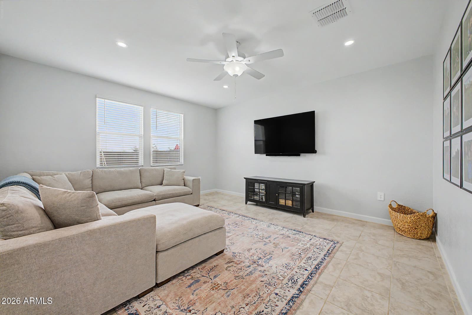 2703 W SEAVER Avenue, Apache Junction, AZ 85120 — photo 10 of 39