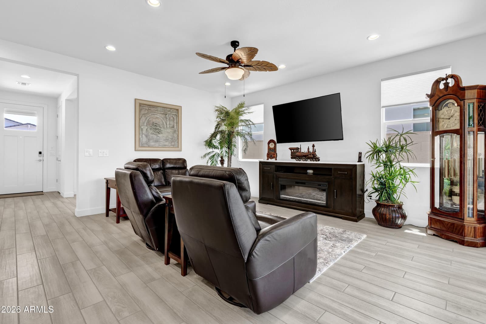 17616 W Middlebury Street, Surprise, AZ 85388 — photo 14 of 47