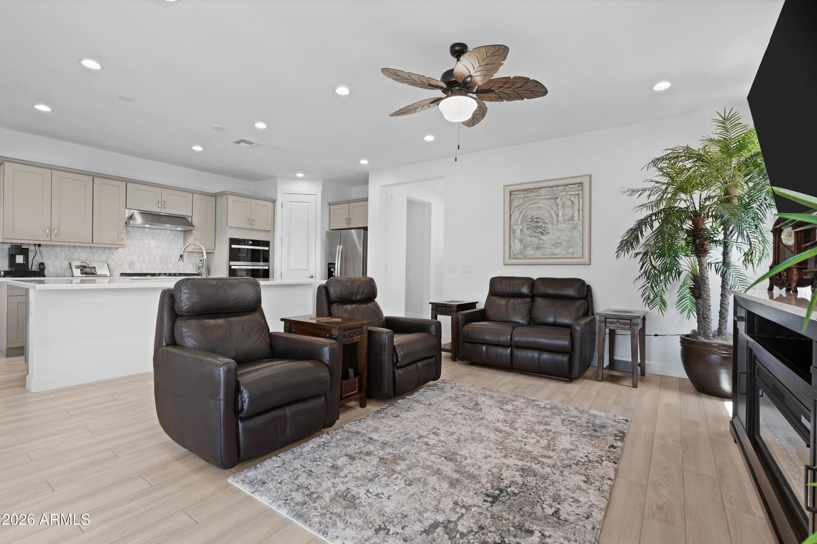 17616 W Middlebury Street, Surprise, AZ 85388 — photo 15 of 47