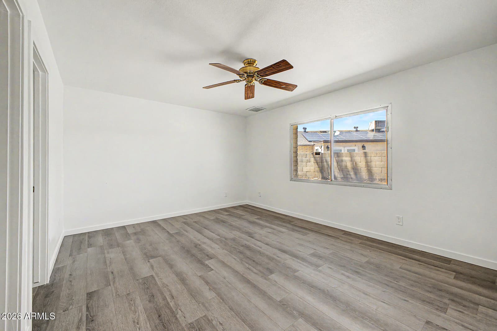 5206 W DAILEY Street, Glendale, AZ 85306 — photo 13 of 35