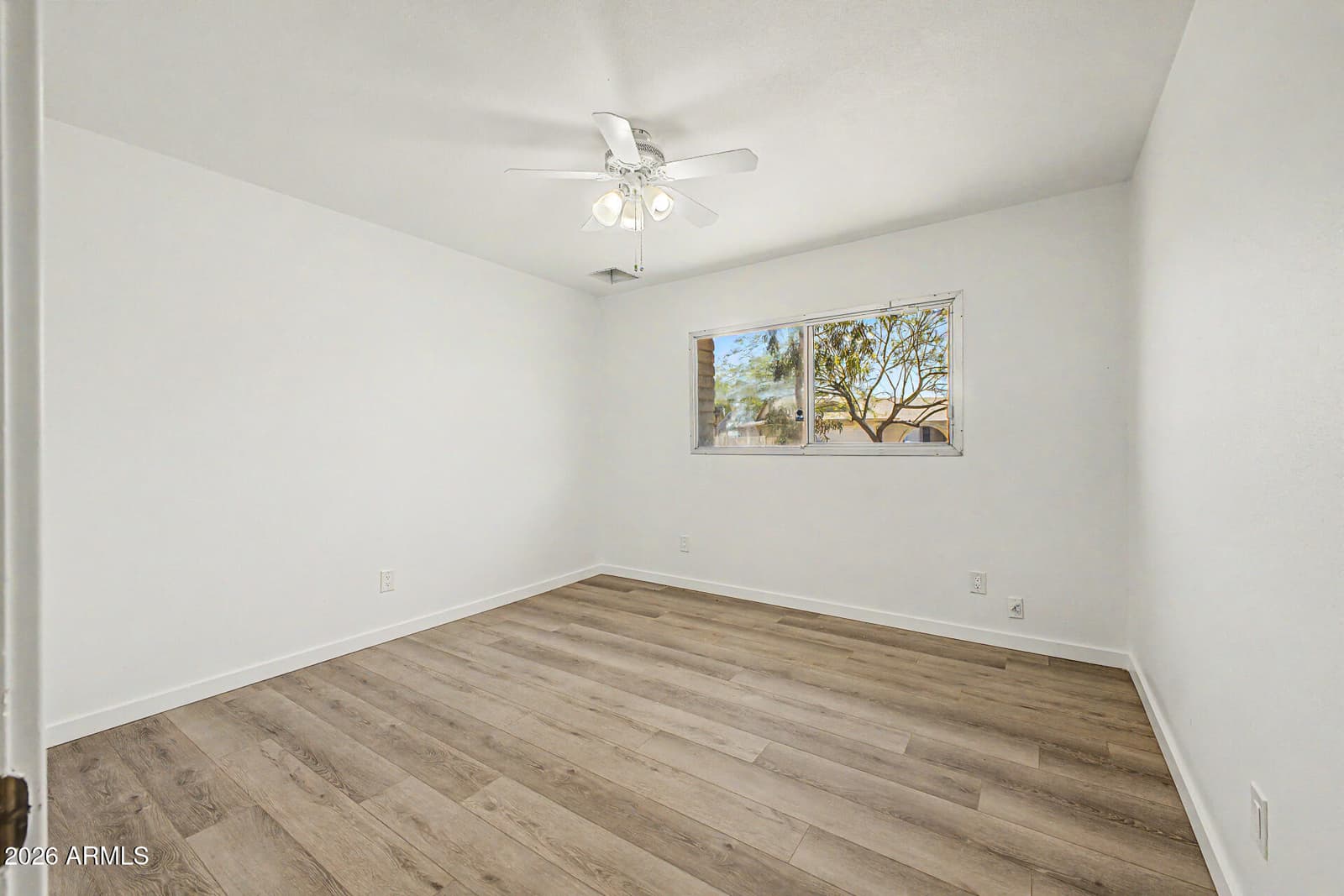 5206 W DAILEY Street, Glendale, AZ 85306 — photo 20 of 35