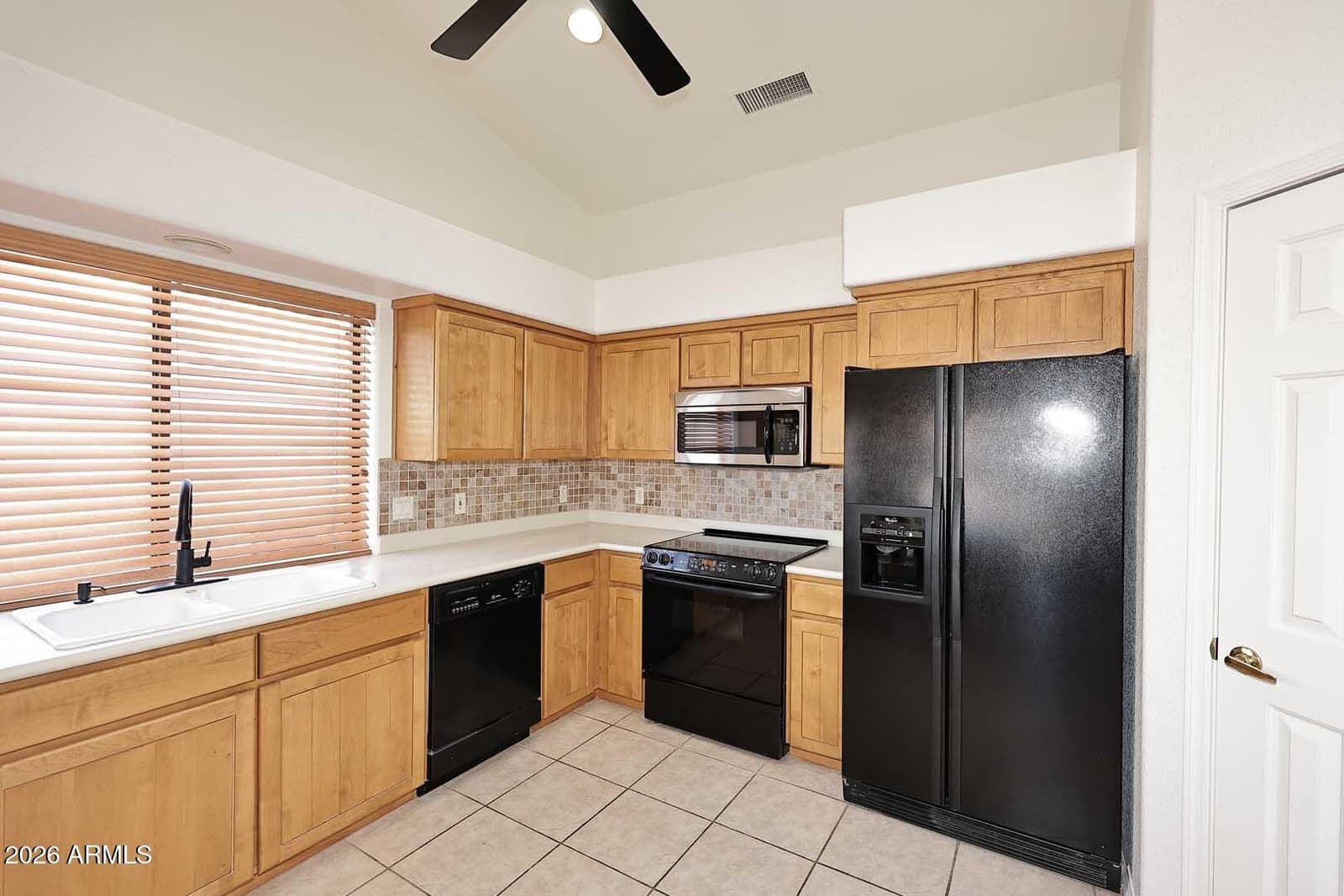 15036 N MAPLE Drive, Fountain Hills, AZ 85268 — photo 18 of 53