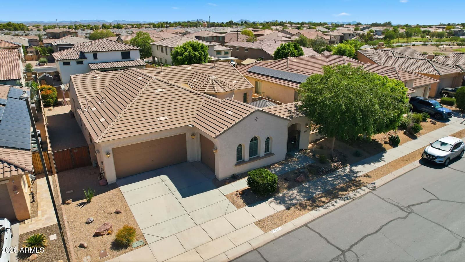 17375 W GRANT Street, Goodyear, AZ 85338 — photo 7 of 73