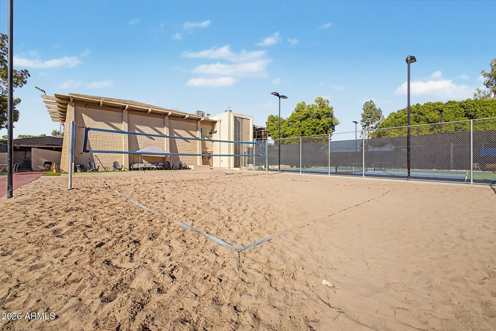 1221 E STEAMBOAT BEND Drive, Tempe, AZ 85283 — photo 46 of 55