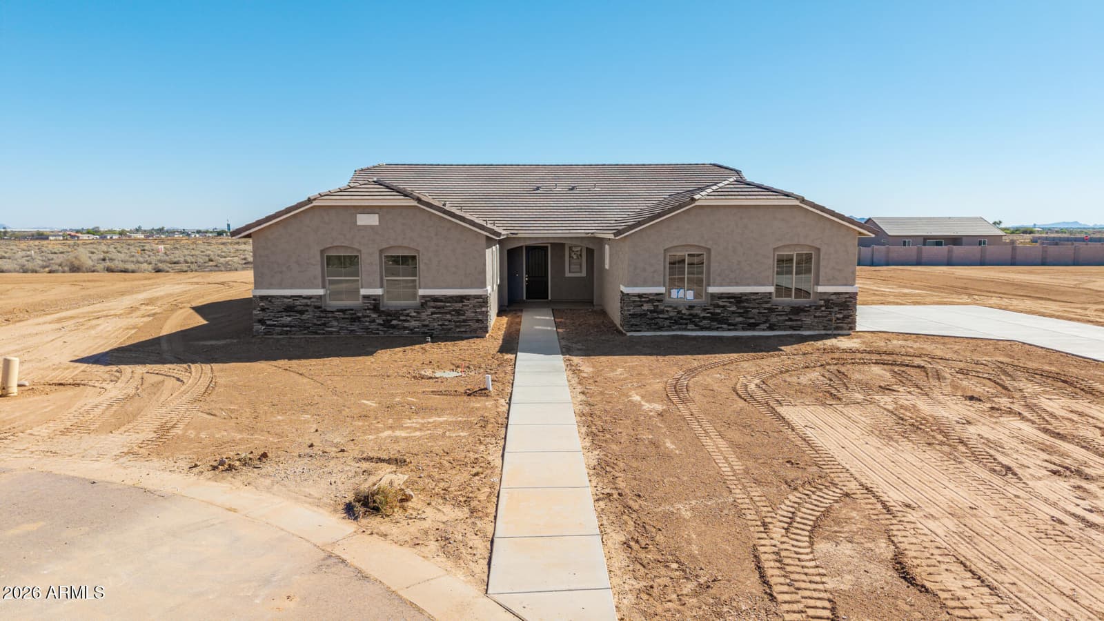 9143 W LIMESTONE MOUNTAIN Drive, Casa Grande, AZ 85194 — photo 2 of 25
