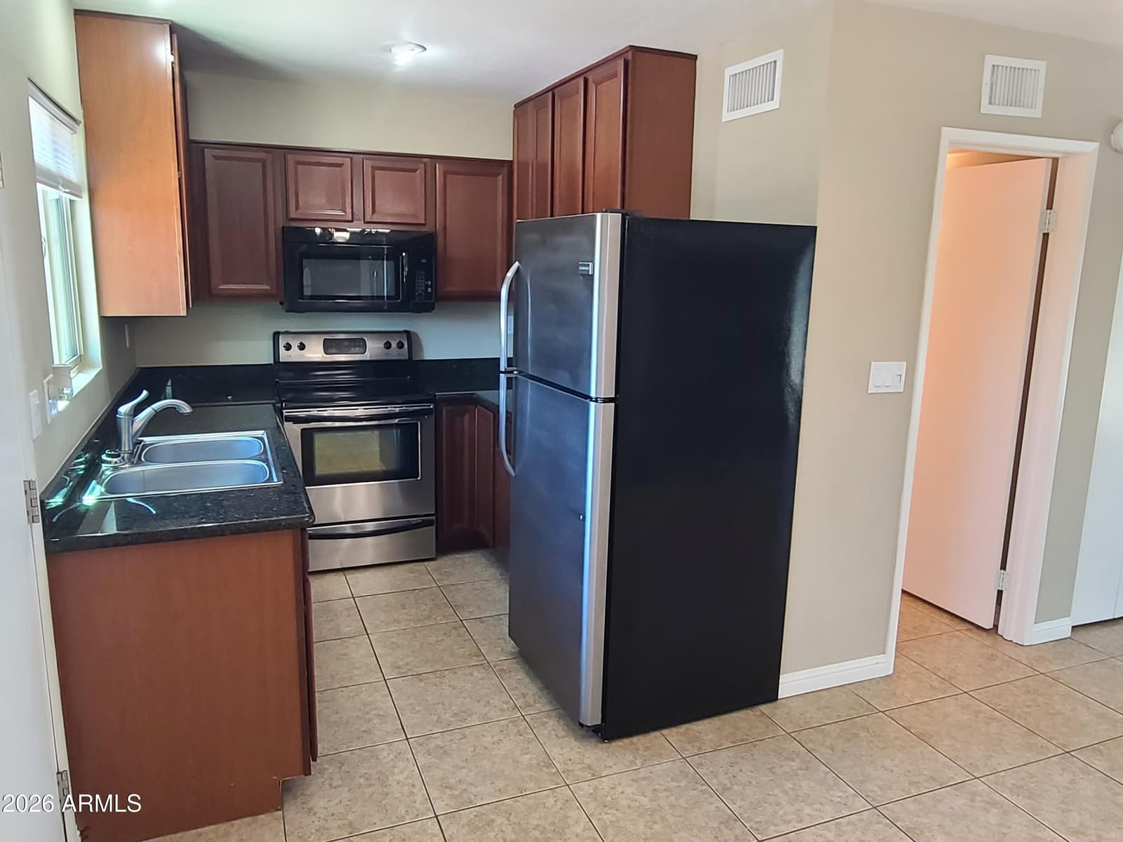 4600 N 68TH Street 366, Scottsdale, AZ 85251 — photo 5 of 33