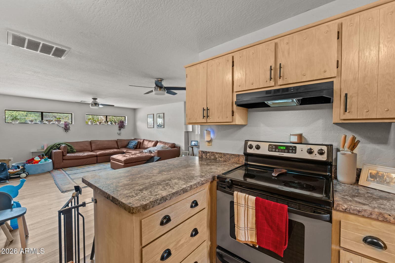 601 Whipple Court, Wickenburg, AZ 85390 — photo 15 of 30