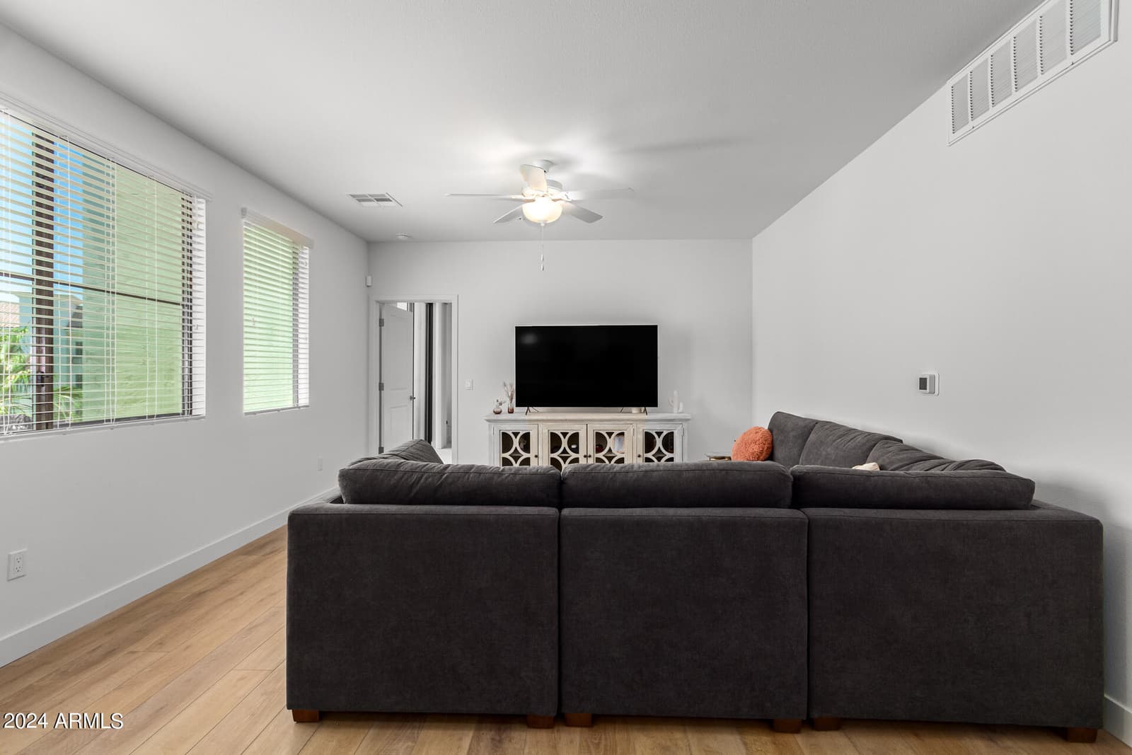2511 W QUEEN CREEK Road 374, Chandler, AZ 85248 — photo 11 of 63