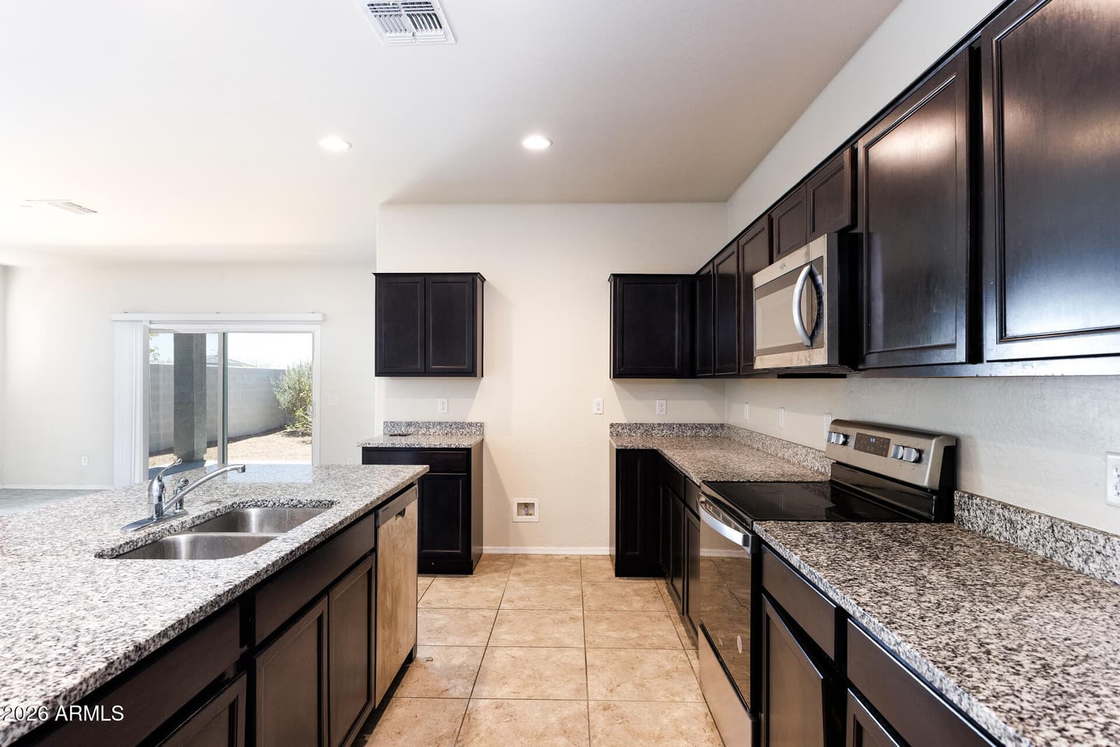1075 W Avalon Canyon Drive, Casa Grande, AZ 85122 — photo 5 of 42