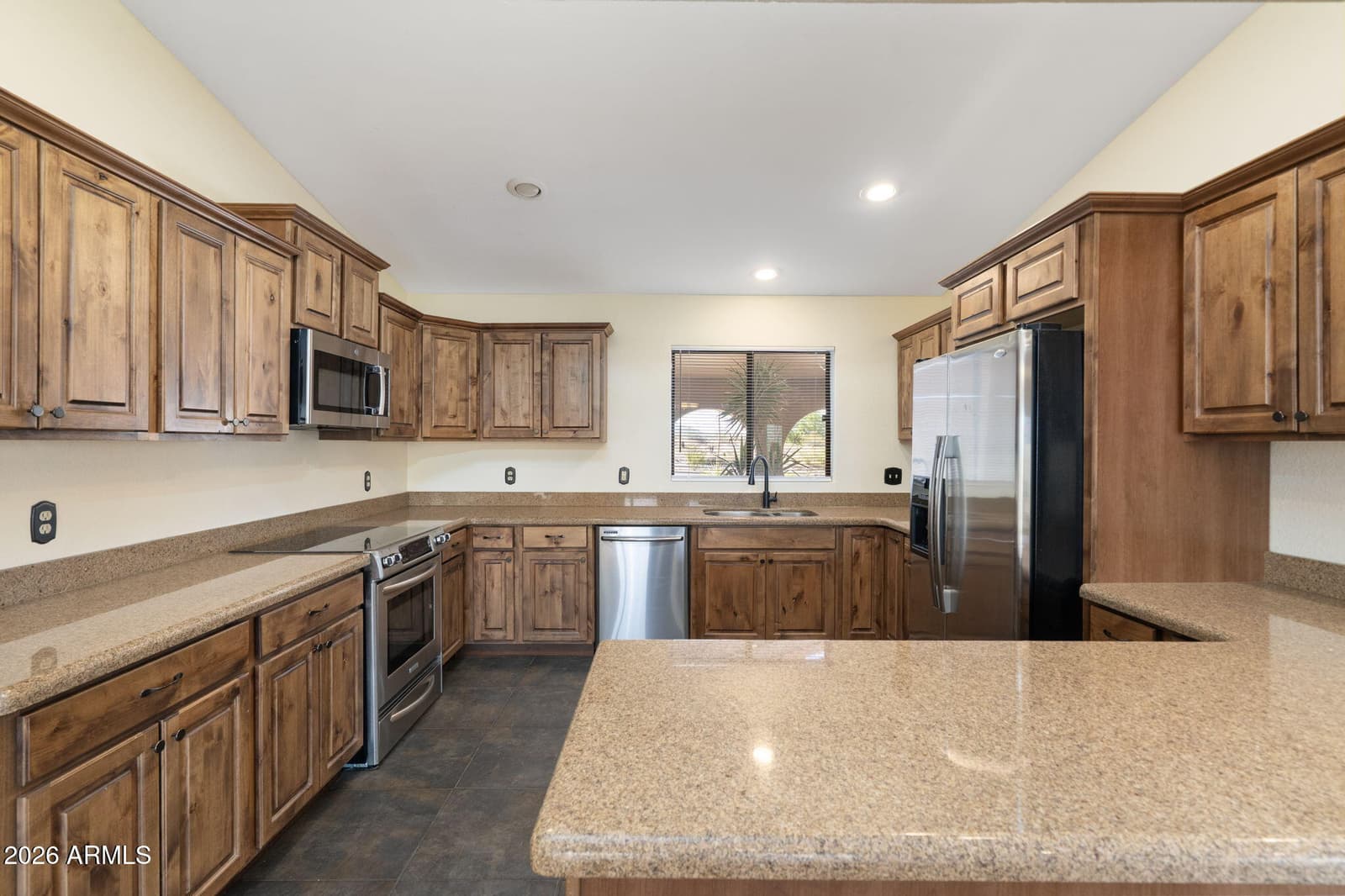 15619 E PALISADES Boulevard, Fountain Hills, AZ 85268 — photo 3 of 28