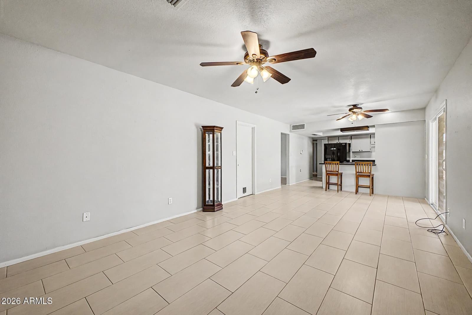 1000 E LOYOLA Drive, Tempe, AZ 85282 — photo 11 of 32