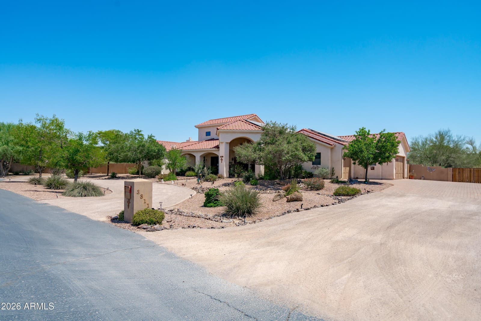 3311 N 190TH Drive, Litchfield Park, AZ 85340 — photo 6 of 63
