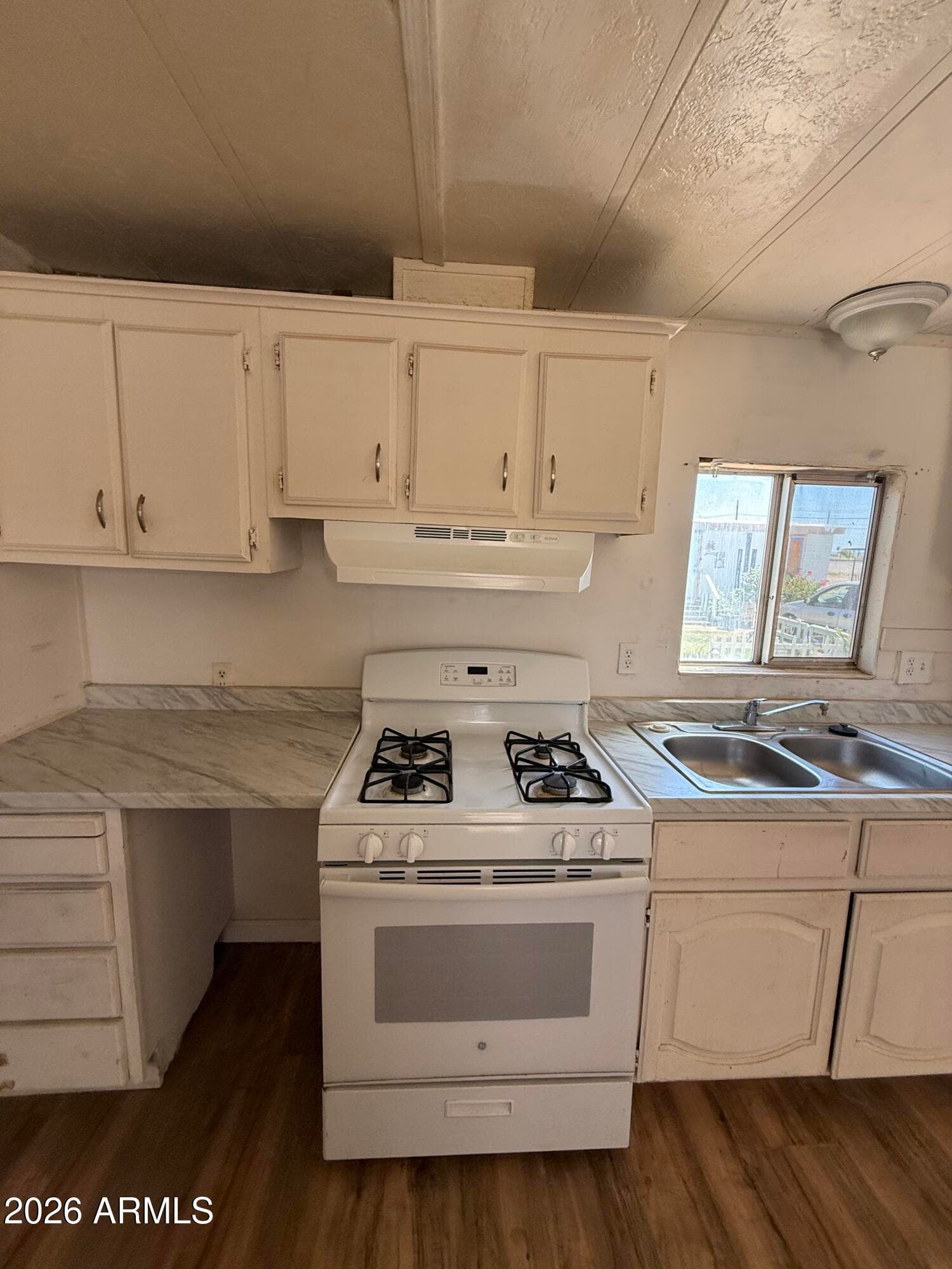 799 W Battaglia Road 35, Eloy, AZ 85131 — photo 11 of 29