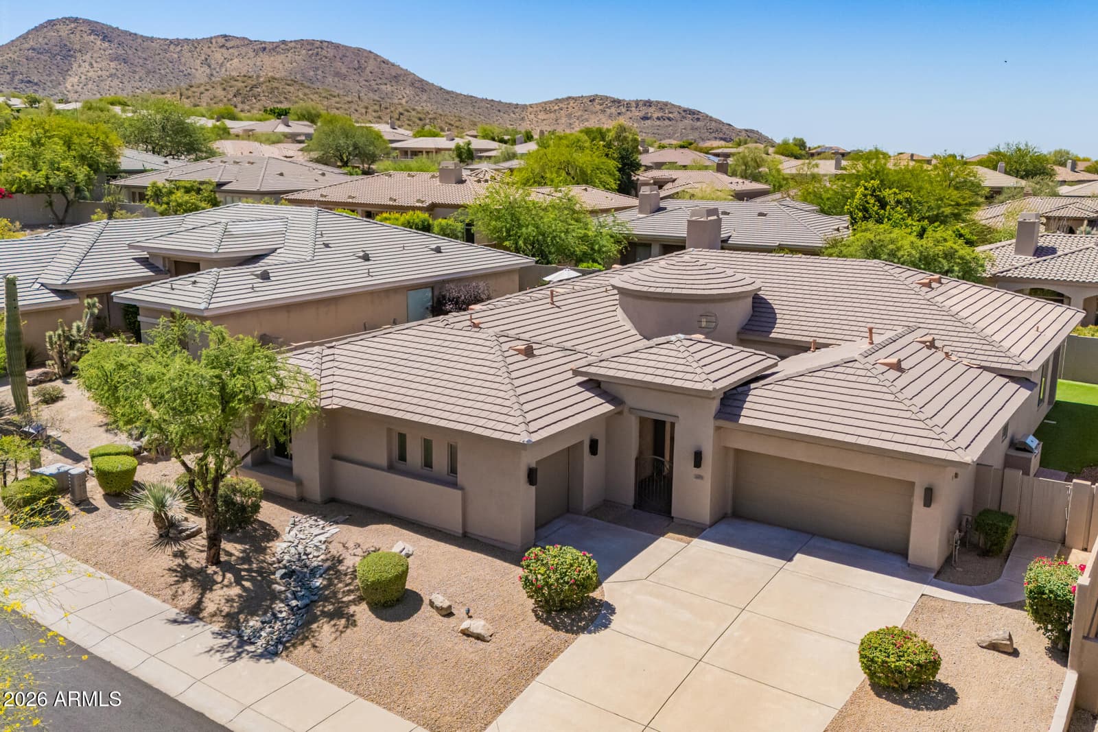 10975 E KORA Lane, Scottsdale, AZ 85255 — photo 3 of 44
