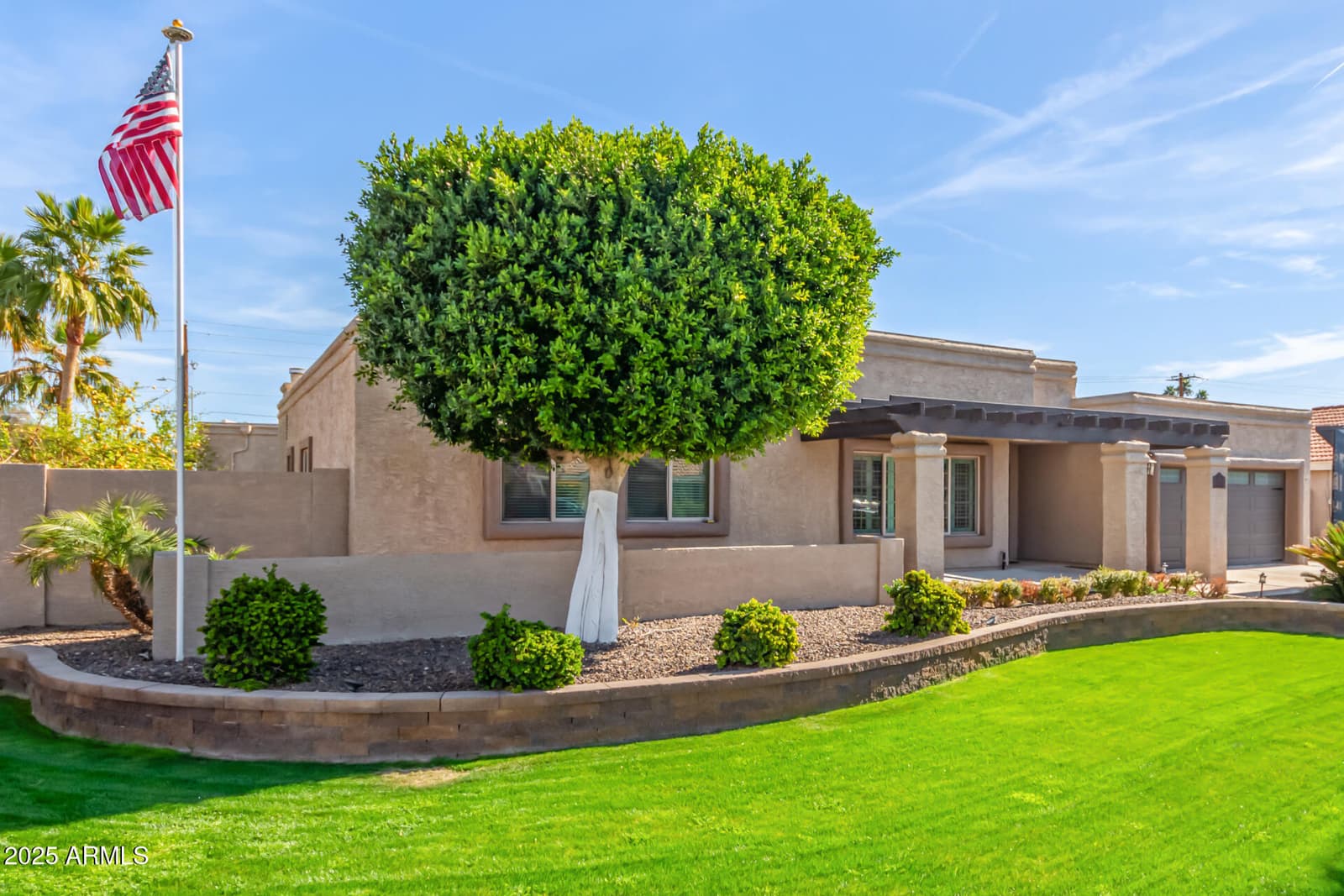 4037 S TAYLOR Drive, Tempe, AZ 85282 — photo 6 of 42