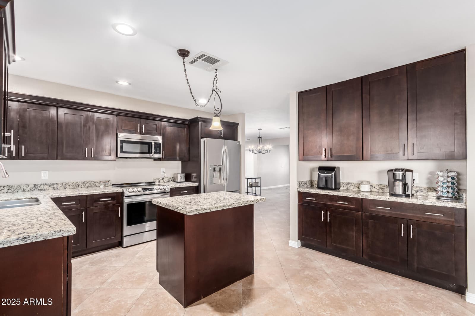 4037 S TAYLOR Drive, Tempe, AZ 85282 — photo 15 of 42