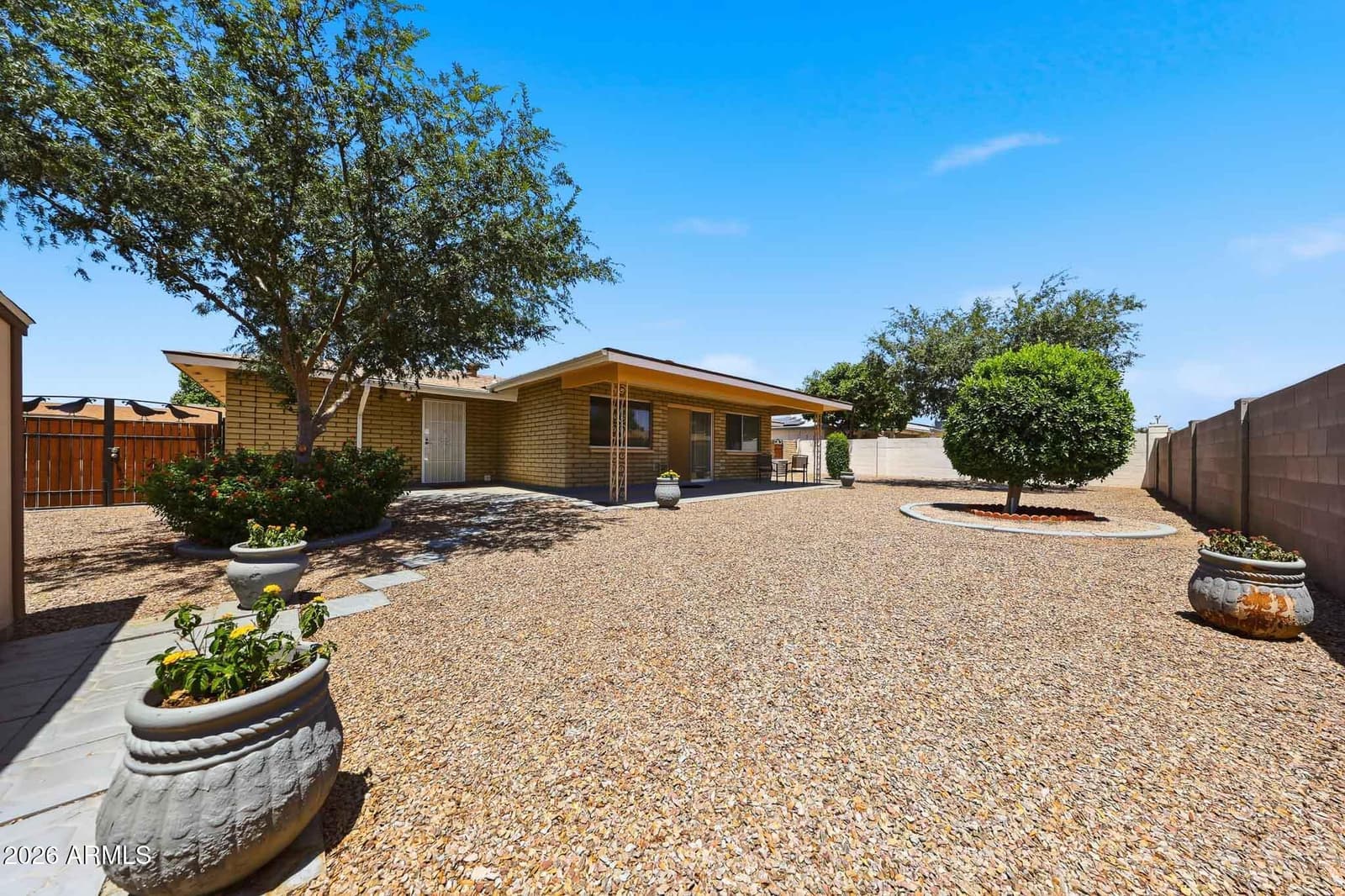 6249 E EVERGREEN Street, Mesa, AZ 85205 — photo 6 of 47