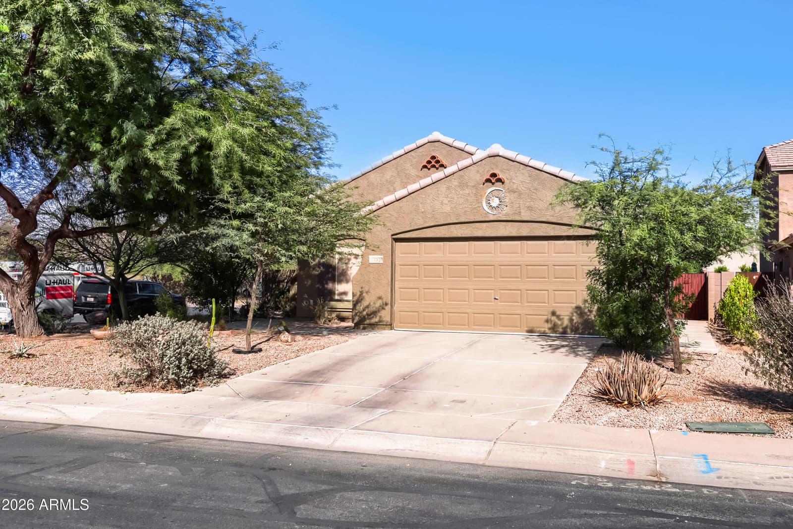19273 N AUSTIN Court, Maricopa, AZ 85138 — photo 4 of 29