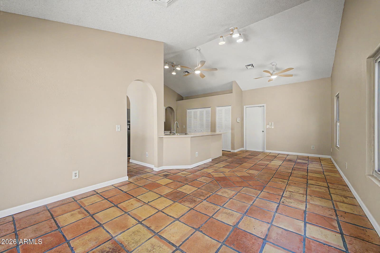 6433 W KINGS Avenue, Glendale, AZ 85306 — photo 18 of 36